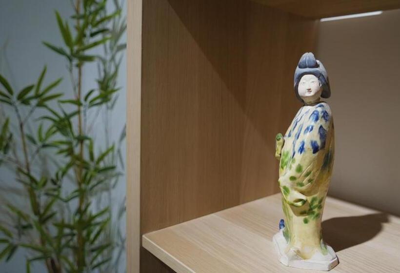 חדר משפחתי, Xi An Travelling With Hotel South Gate