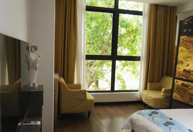 חדר משפחתי, Xi An Travelling With Hotel South Gate