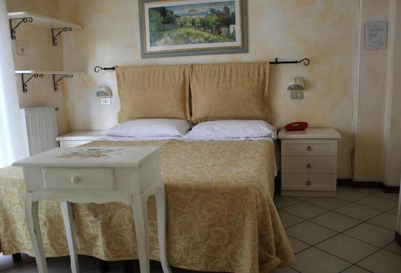 带阳台标准四人间, Euromar