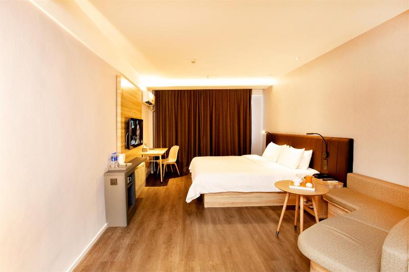 اتاق کلاس بیزنس, Hanting  Changchun Heping Street