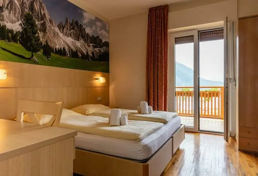 レイクビュースタンダードルーム, Lory   Molveno   Dolomiti