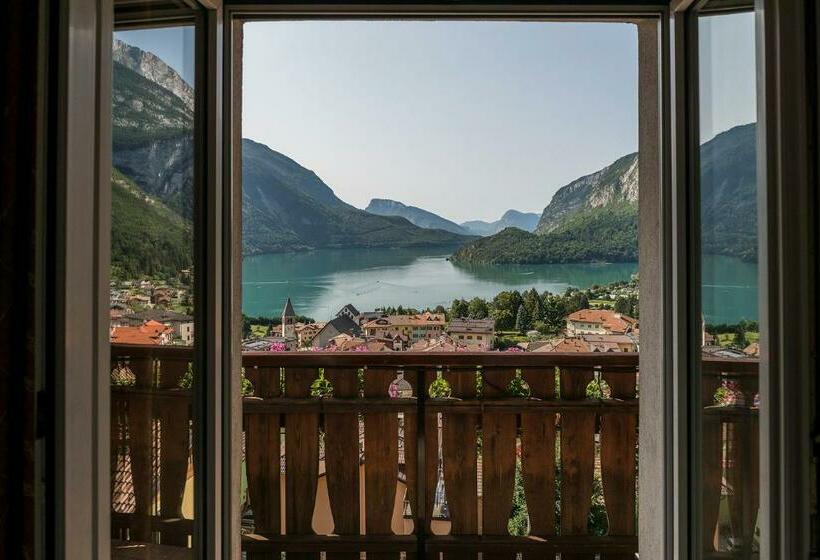 标准间带湖景, Lory Molveno Dolomiti