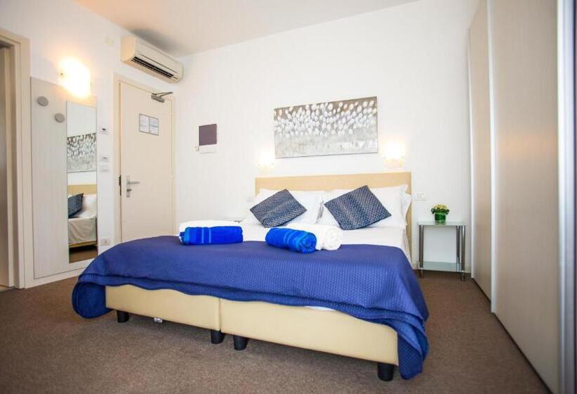 스탠다드 트리플 룸, Villa Anthea