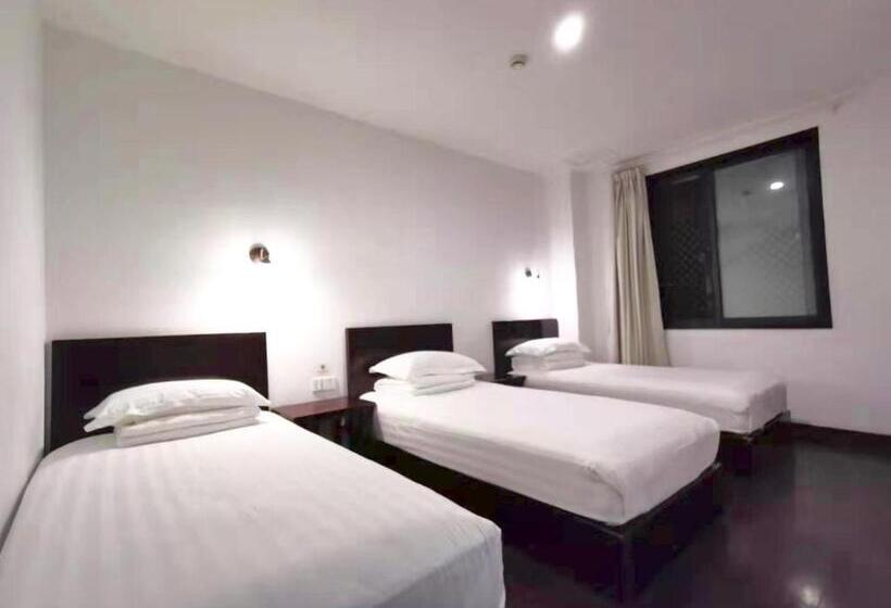 غرفة عائلية, Hofang Guest House