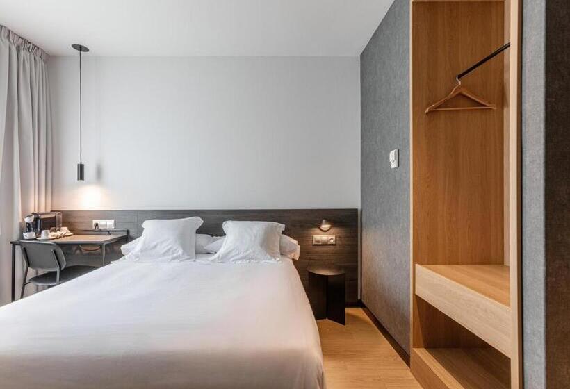 이코노미 룸, Forum Ceao