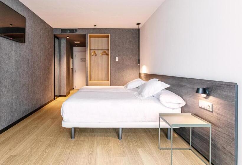 패밀리 룸, Forum Ceao