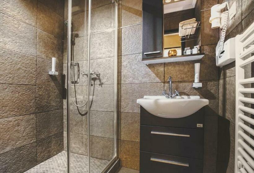 デラックススイート, Komló Hotel Gyula