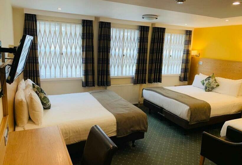 اتاق خانوادگی, Regency Hotel Parkside