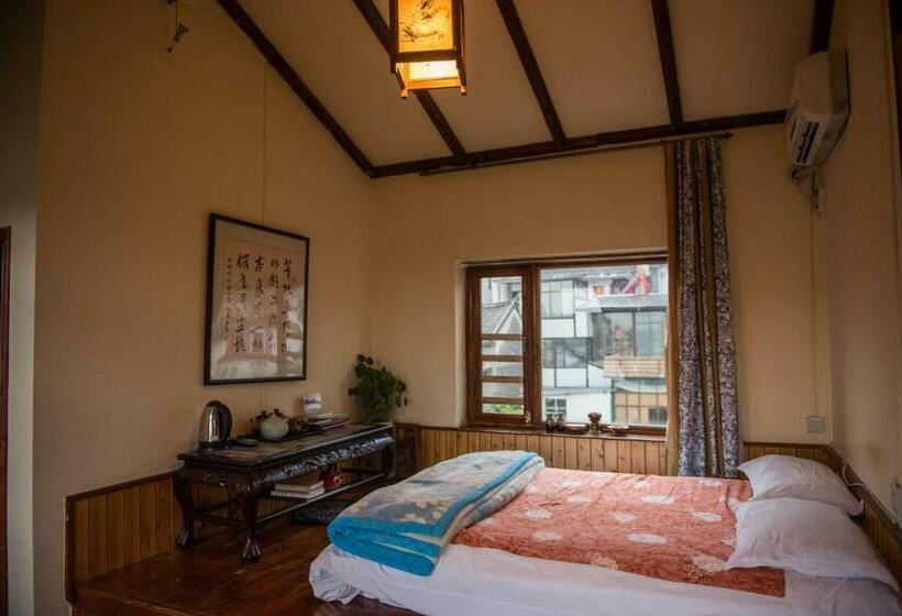 חדר סטנדרט עם מיטת קינג, The Lily Pad Inn