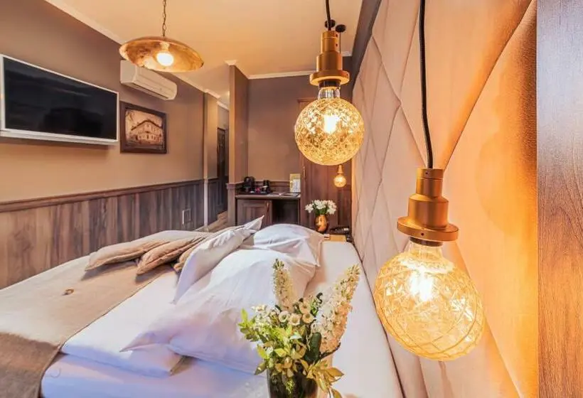 اتاق استاندارد, Komló Hotel Gyula