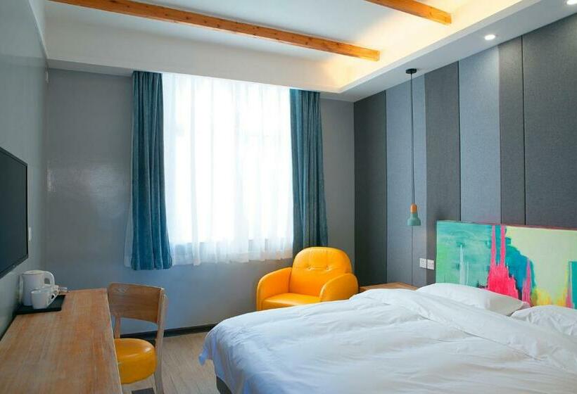 Номер Deluxe, The Cloudland International Youth Hostel Close To The City Center,15 Min Walks To The Subway, Close