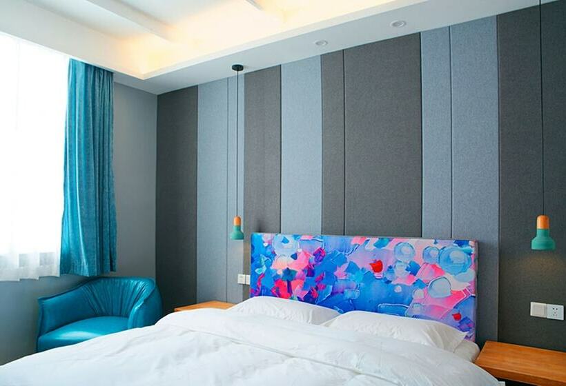 Номер Deluxe, The Cloudland International Youth Hostel Close To The City Center,15 Min Walks To The Subway, Close