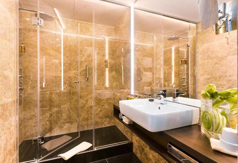 Полулюкс, Living Hotel Das Viktualienmarkt