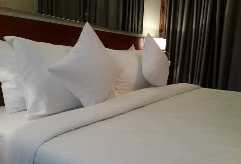 سوییت اجرایی, Coventina Lake Suites