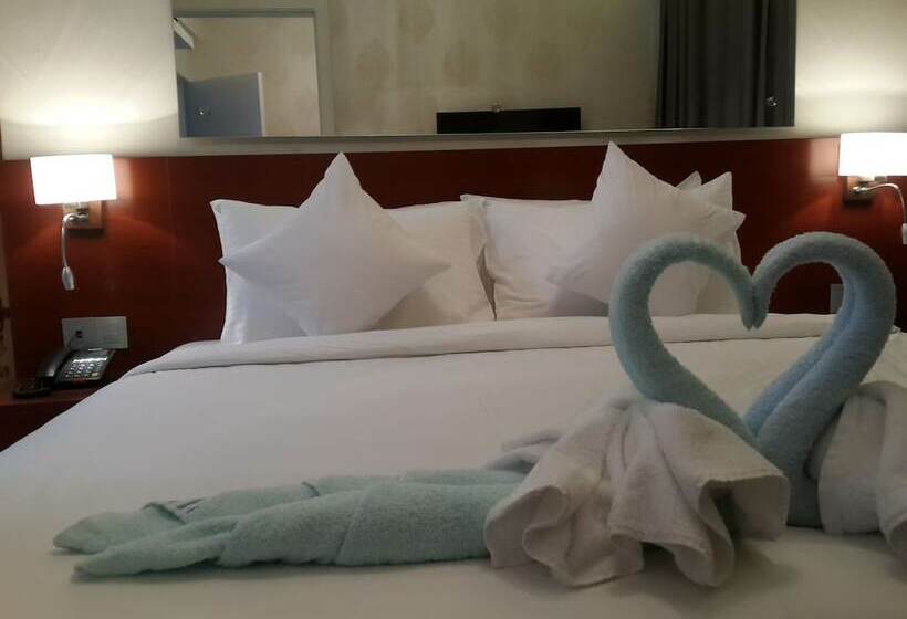 سوییت اجرایی, Coventina Lake Suites