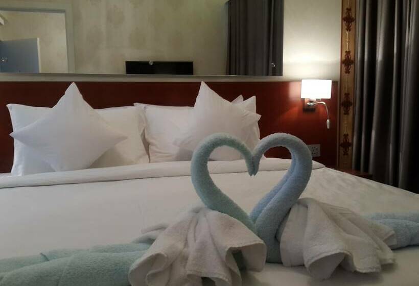 سوییت اجرایی, Coventina Lake Suites