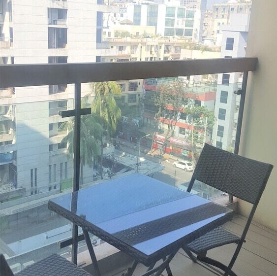 سوییت اجرایی, Coventina Lake Suites