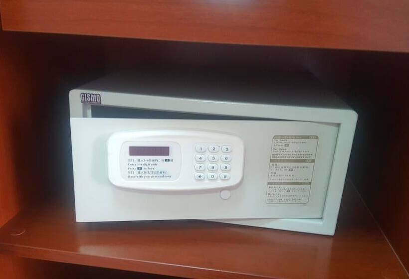 اتاق لوکس با چشم‌انداز دریاچه, Coventina Lake Suites