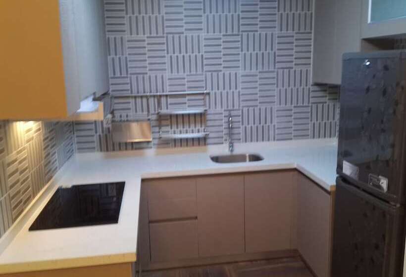 سوییت اجرایی, Coventina Lake Suites