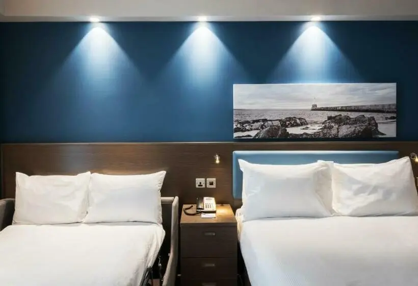 Deluxe Family Room