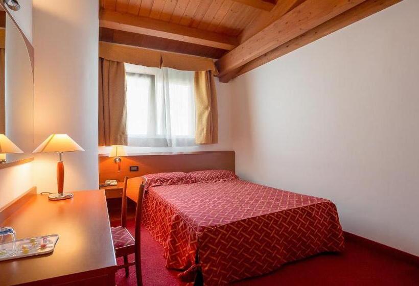 اتاق استاندارد یک نفره, Marzia Holiday Queen