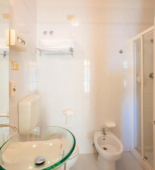 اتاق استاندارد یک نفره, Marzia Holiday Queen