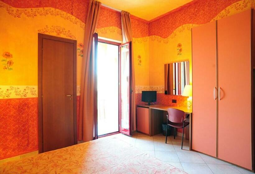 חדר סטנדרט, Poseidonia Mare