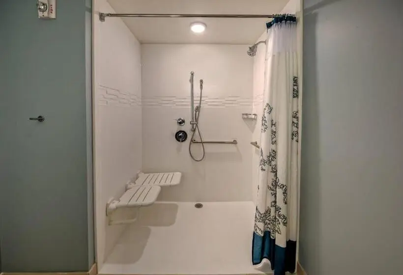 キングサイドベッドのスタンダードワンルーム, Residence Inn Fort Lauderdale Pompano Beach Central