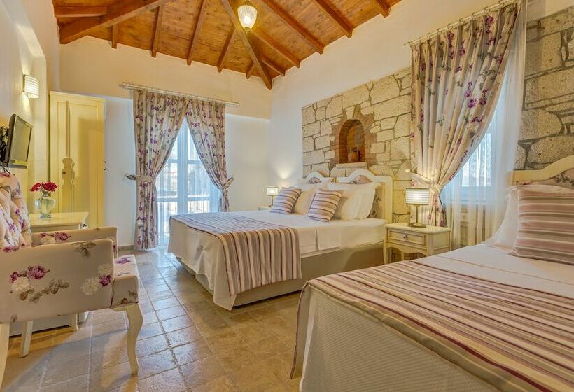 اتاق سوپریور سه تخته, Alanarin Konak Alacati