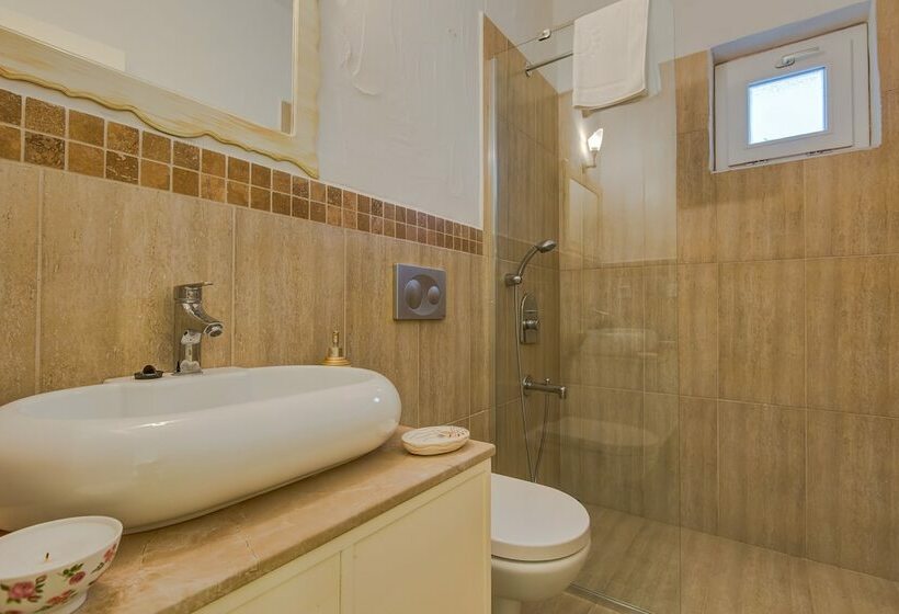 اتاق استاندارد, Alanarin Konak Alacati