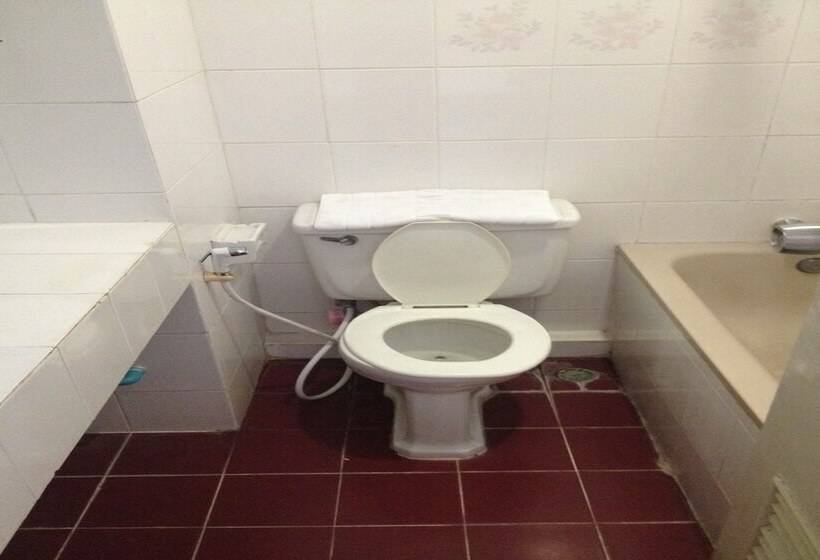 Номер Стандарт, Chao Phya Grand