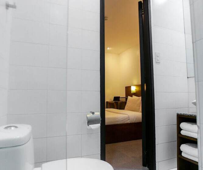 غرفة قياسية, Durban