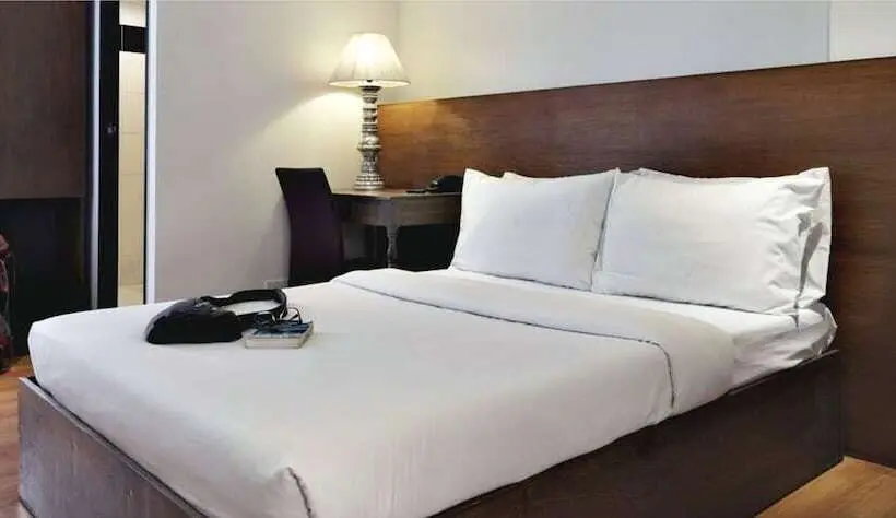 デラックスルーム, Durban