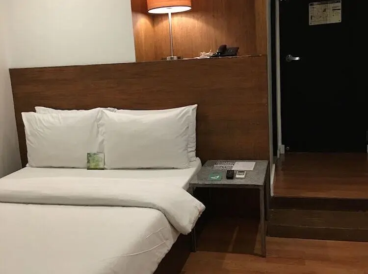 デラックスルーム, Durban