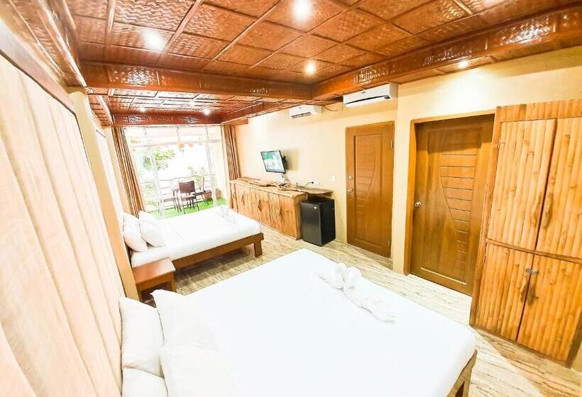 غرفة قياسية رباعية مطلة على البحر, Kaiyana Boracay Beach Resort