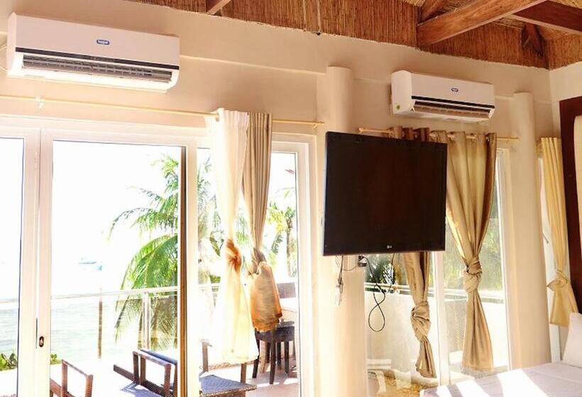 غرفة عائلية مطلّة علي البحر, Kaiyana Boracay Beach Resort