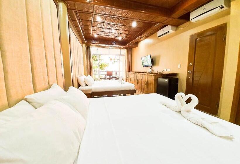 غرفة قياسية رباعية مطلة على البحر, Kaiyana Boracay Beach Resort