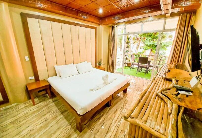 غرفة قياسية رباعية مطلة على البحر, Kaiyana Boracay Beach Resort