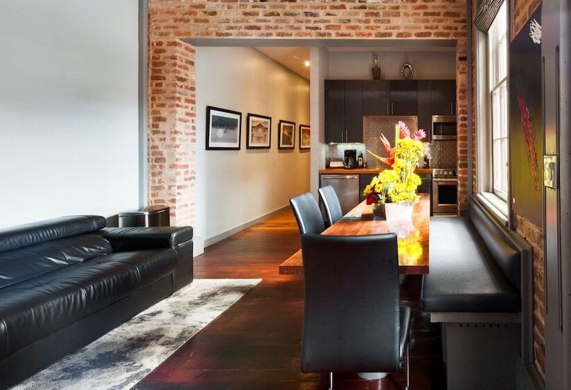 2 베드룸 프레지덴셜 스위트, The Natchez