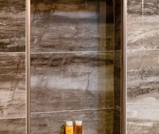 3침실 스위트, The Natchez