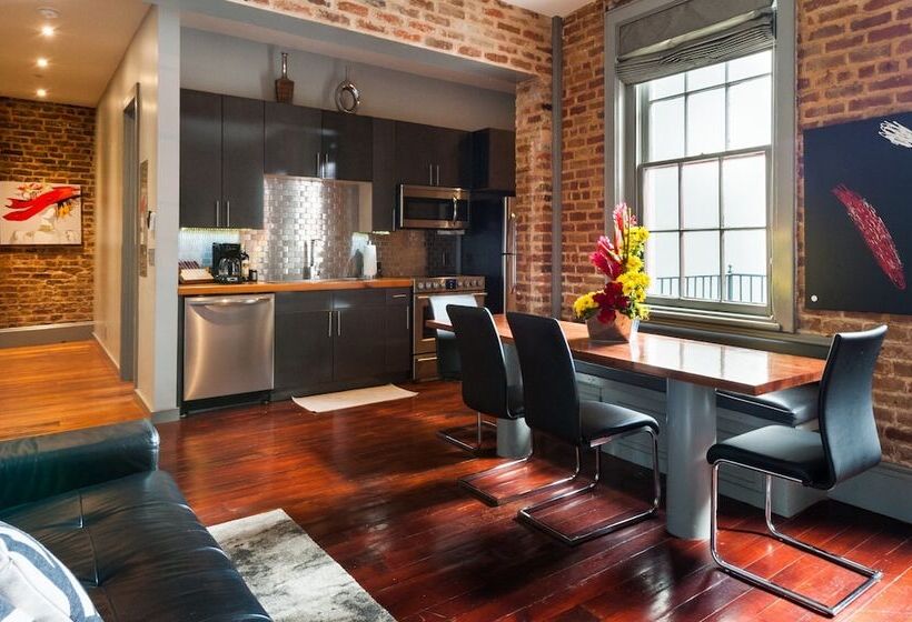 2 베드룸 프레지덴셜 스위트, The Natchez