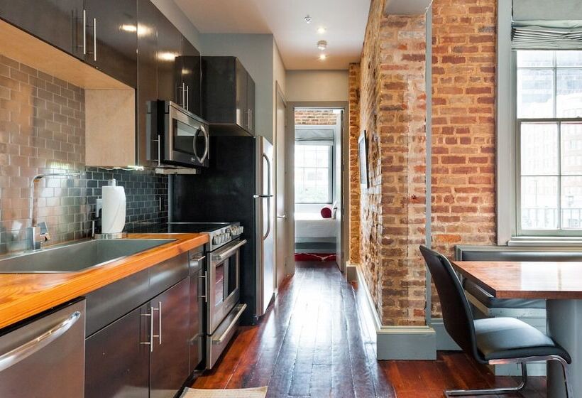 2 베드룸 프레지덴셜 스위트, The Natchez