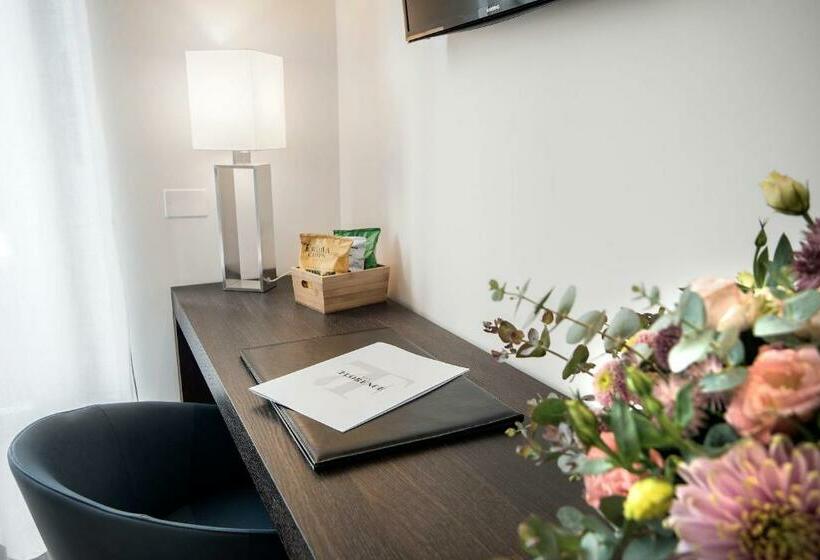 اتاق استاندارد, 7florence