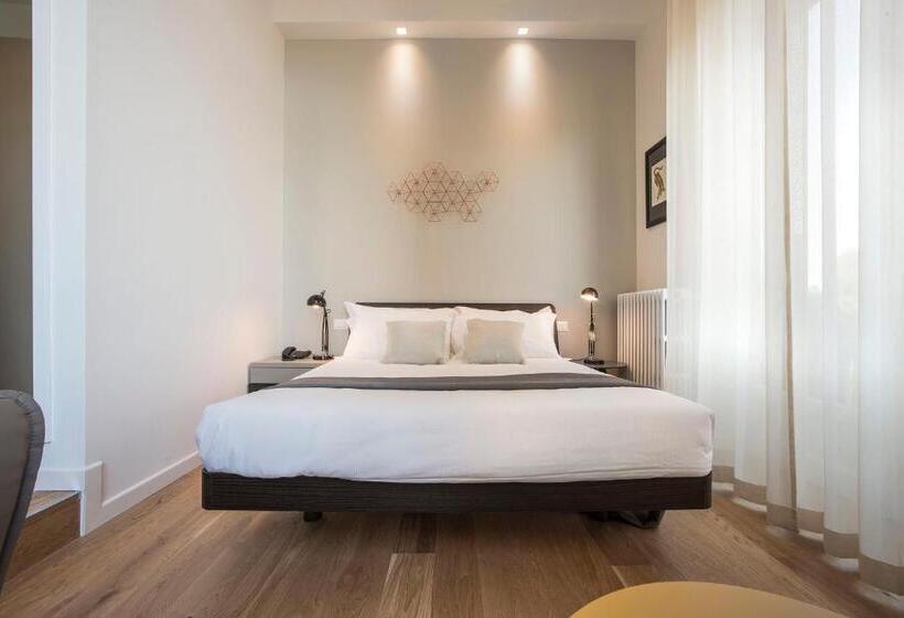 اتاق استاندارد, 7florence