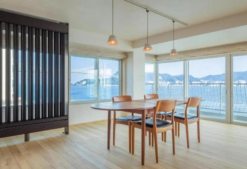 Deluxe-huone Merinäkymä, Uzuhouse Hostel