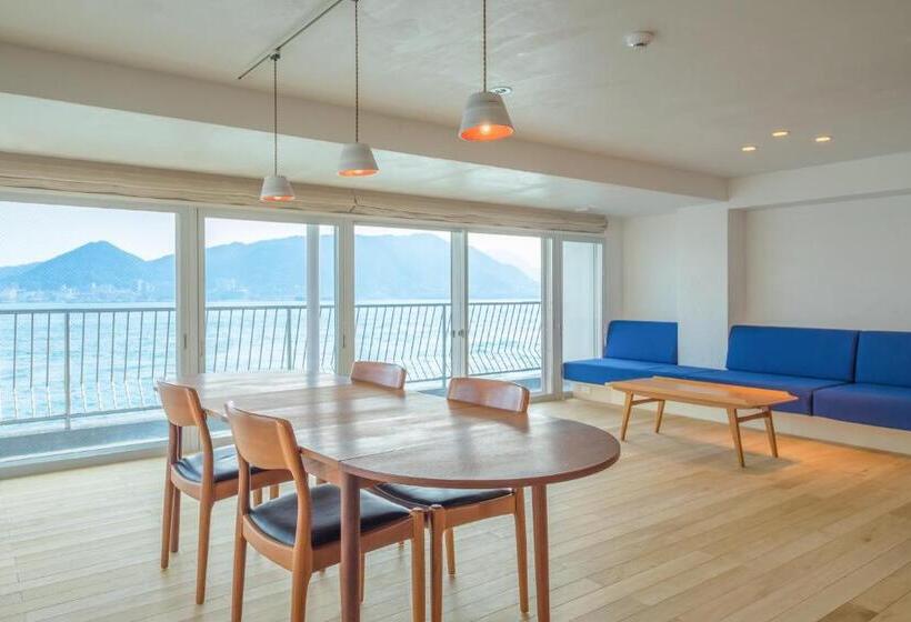 غرفة ديلوكس مطلّة علي البحر, Uzuhouse   Hostel