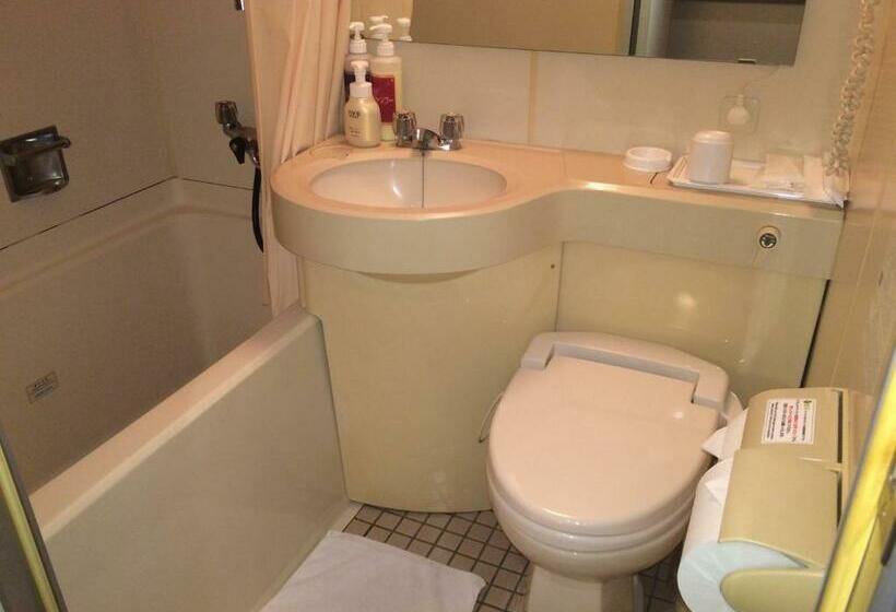 标准单人间, Crown Hills Tokuyama