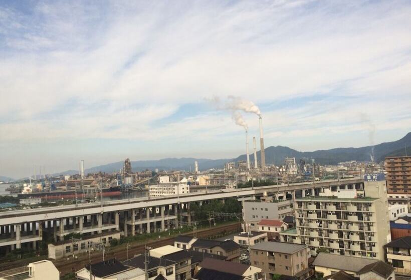 标准单人间, Crown Hills Tokuyama