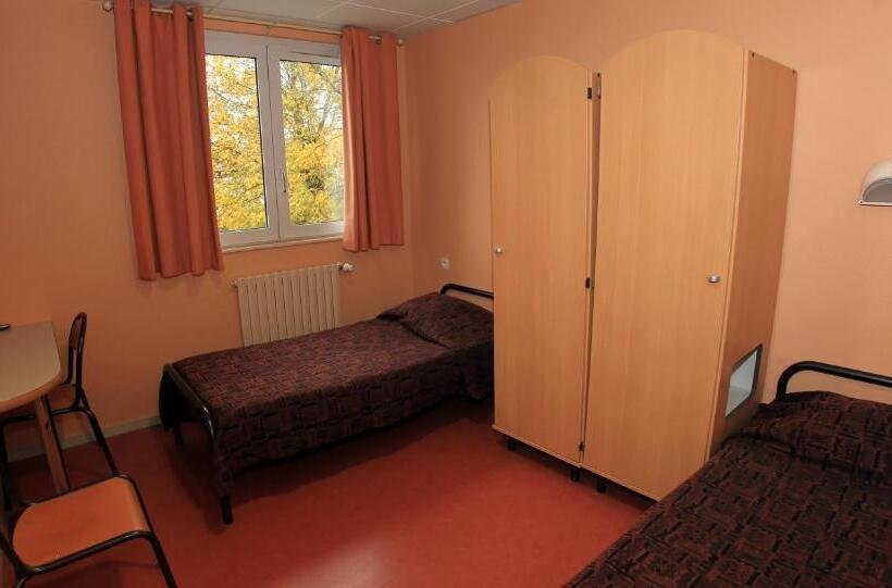 غرفة قياسية, Ethic Etapes Cis De Besançon