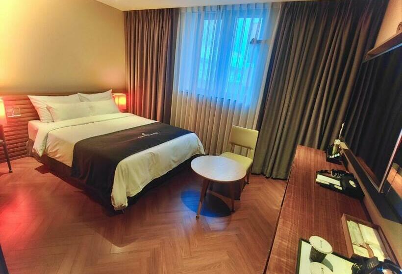 스탠다드 룸, Golden Business